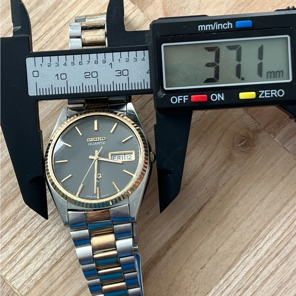 Seiko SQ Presidential Vintage Men’s Watch Rare Dark Gray Dial Two-Tone Bracelet